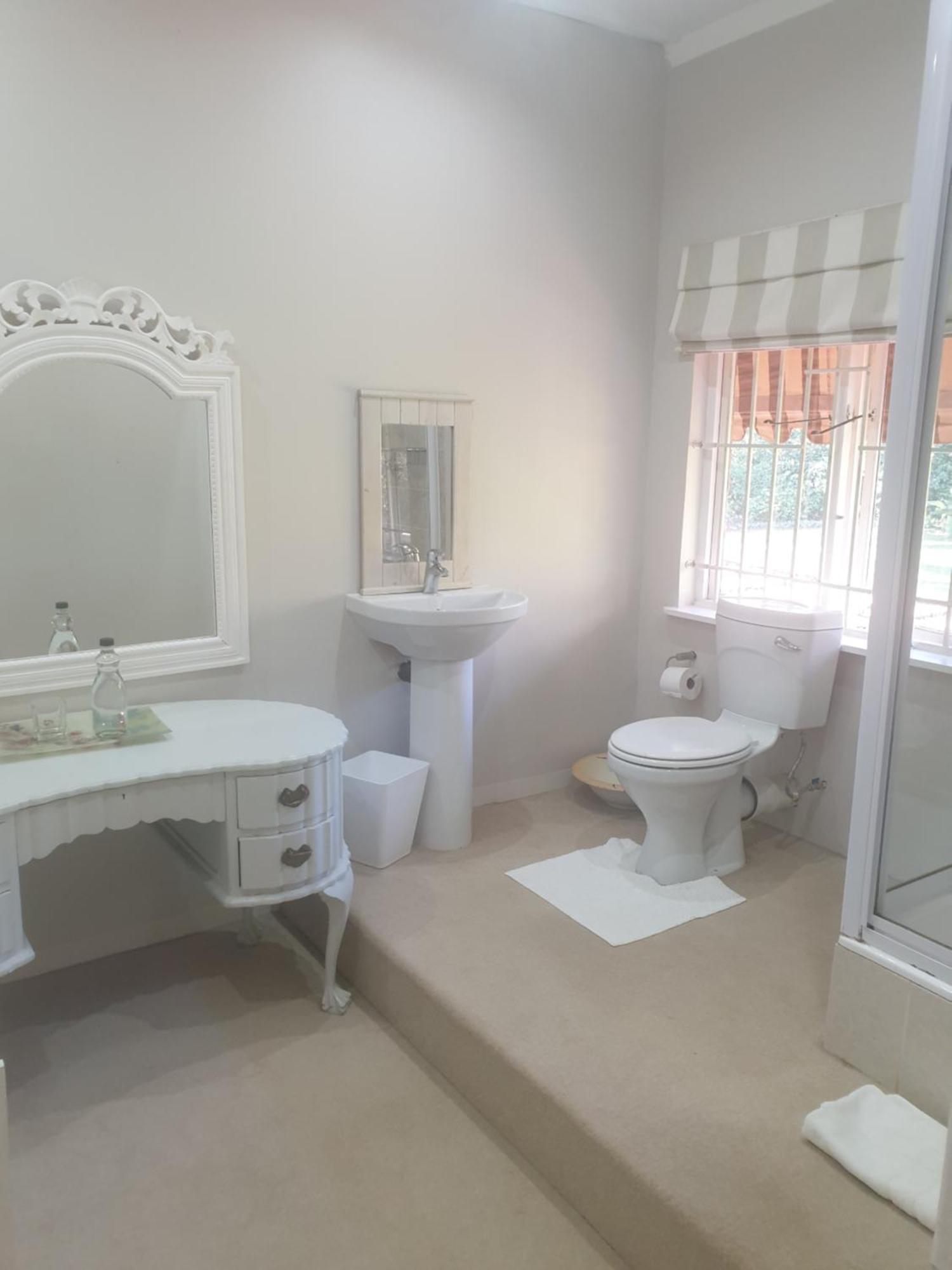 18 Pioneer Bnb Kloof Exterior photo
